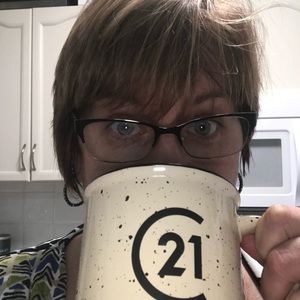 Meet your Posher, Roberta